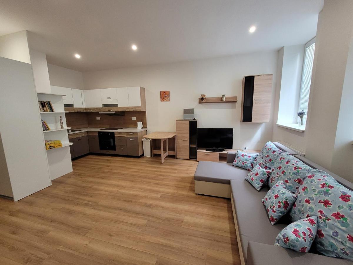 Apartman Tailor Liptovský Mikuláš Exteriör bild